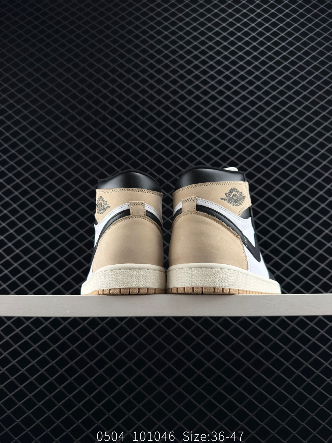 Nike Air Jordan 1 Retro High OG”Black/White“